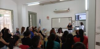 EXTENSIÓN UNIVERSITARIA Más de 90 inscriptos en curso de lengua de señas en el Centro Regional Universitario de Goya