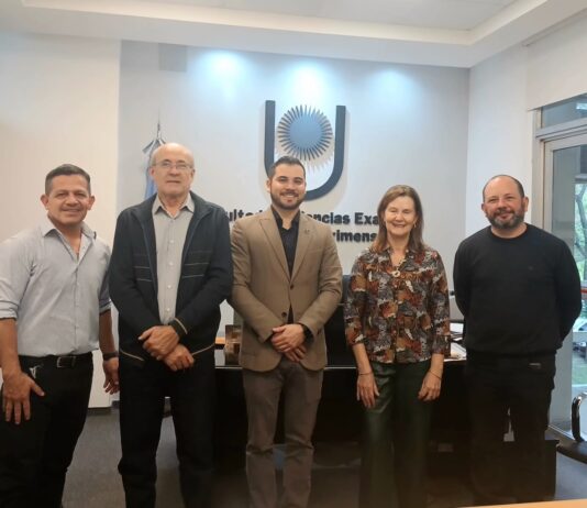 Ingeniero de Paraguay visitó FaCENA para forjar redes de investigación y extensión en energías renovables