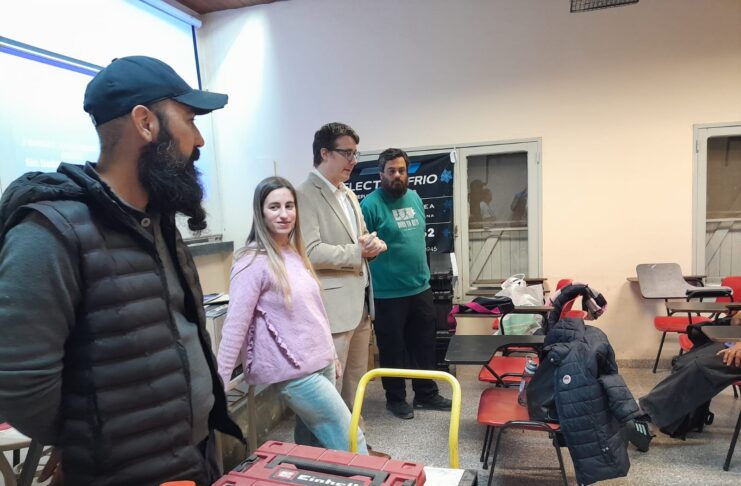 La Escuela de Oficios sede Chaco lanzó un nuevo curso de Mantenimiento de Aire Acondicionado