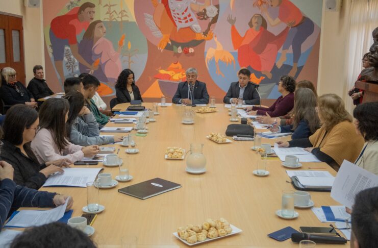EL Rector visitó el Consejo Directivo de Humanidades