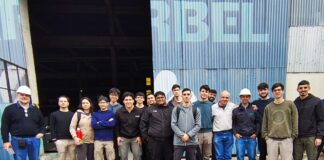 Futuros ingenieros electromecánicos vinculan teoría y práctica en una visita industrial