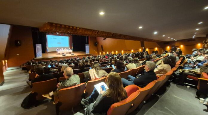FaCENA presentó su proceso de transformación curricular en congreso internacional sobre educación superior