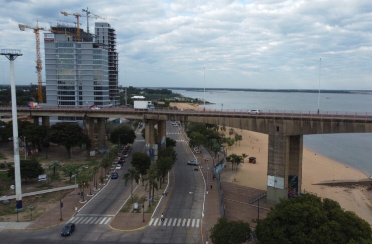 Con una fiesta al atardecer, la UNNE celebra sus 67 años La fiesta Sunset se hará en las escalinatas debajo del Puente Gral. Manuel Belgrano (playa Arazaty), Corrientes.