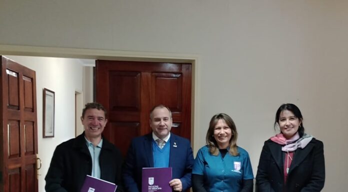 Se consolida un nuevo espacio para la formación de los estudiantes de Kinesiología La Facultad de Medicina potencia sus vínculos