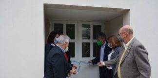 El decano, profesor Omar Larroza encabezó el acto y corte de cinta de las flamantes instalaciones Se inauguró el Bioterio de la Facultad de Medicina, modelo en la región