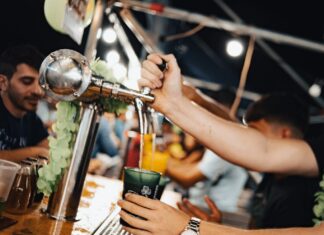 CON AUSPICIO DE LA UNNE Pint of Science, una propuesta en Corrientes y Resistencia para hablar de ciencia en bares