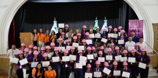 UNIVERSIDAD - EMPRESA - ESTADO Más de 90 mujeres se graduaron de los cursos de oficios de la UNNE 2025