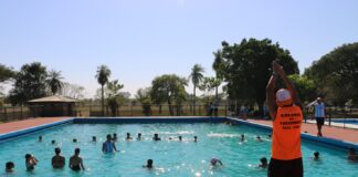 VERANO 2025 La UNNE ofrece cursos de natación gratuitos para la comunidad universitaria