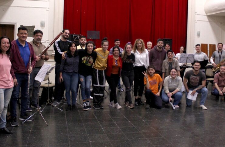 Textos Polifónicos: un evento inédito que mezcla música, literatura y danza Ensayo de Textos Polifónicos. foto de Natalia Vega