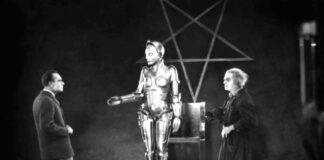 CENTRO CULTURAL UNIVERSITARIO Ciclo de Cine: Últimas imágenes antes del Naufragio