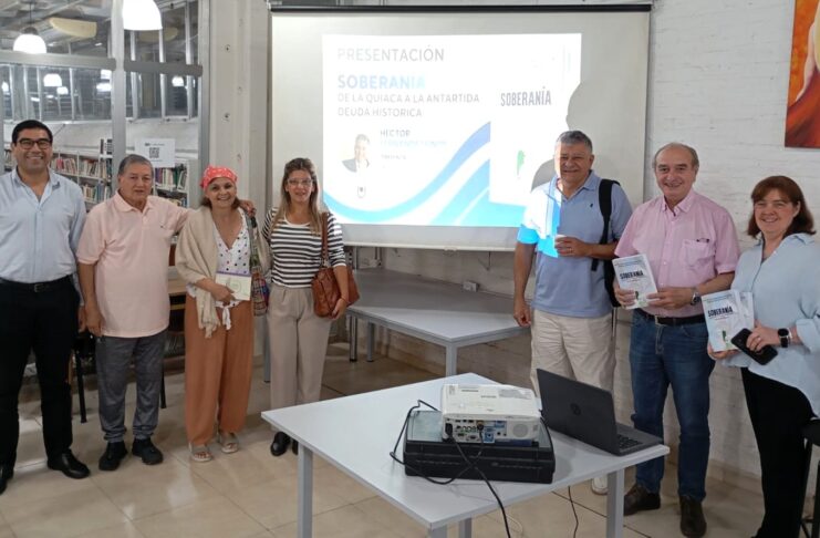 Destacada concurrencia en la presentación del libro “Soberanía: de la Quiaca a la Antártida”