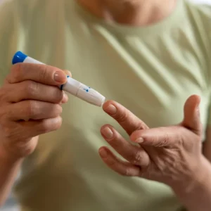 front-view-diabetic-woman-checking-her-glucose-level