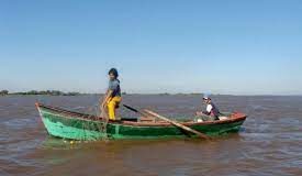 LO ADELANTARON DESDE LA DIRECCIÓN DE RECURSOS NATURALES Pesca en Corrientes: no habrá veda total en el río Paraná y se reduciría la actividad comercial