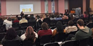 Con representantes del ICCTI, del INTI Chaco y Diseño Industrial El rol de la Vinculación Tecnológica en el desarrollo productivo regional El rol de la Vinculación Tecnológica en el desarrollo productivo regional