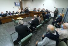 LESA HUMANIDAD Juicio VII Brigada: “Ahora salen a la luz otros horrores, historias más pequeñas que quebraron como un rayo a las familias” Las declaraciones de Guadalupe Arqueros y de Ramón Cura cerraron la etapa de testimoniales en el juicio a la VII Brigada, el arma estratégica de la dictadura cívico militar en Corrientes.
