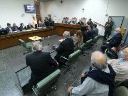 Juicio VII Brigada: “Ahora salen a la luz otros horrores, historias más pequeñas que quebraron como un rayo a las familias” Las declaraciones de Guadalupe Arqueros y de Ramón Cura cerraron la etapa de testimoniales en el juicio a la VII Brigada, el arma estratégica de la dictadura cívico militar en Corrientes.