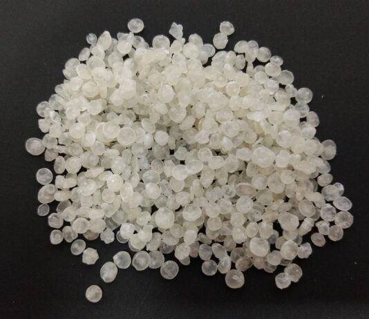 Bolsas biodegradables de almidón de mandioca: un desarrollo regional, sustentable y con potencial para sustituir importaciones Pellets biodegradables de almidón de mandioca Fotos: gentileza investigadora. Foto: Conicet.