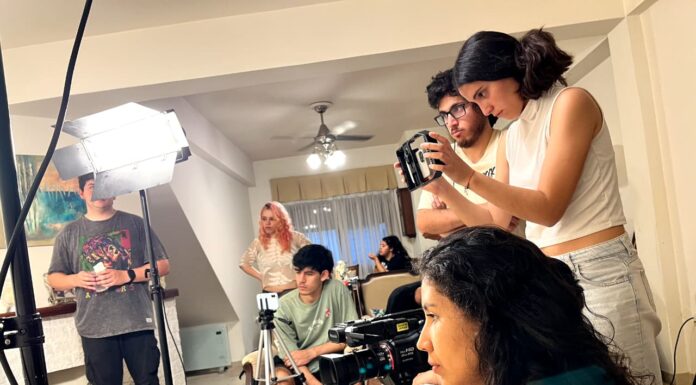 Se presenta el documental “Más allá del rosa”: voces, historias y lucha frente al cáncer de mama