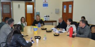 REUNIONES Y AGENDA DE GESTIÓN Avanzan acciones para optimizar los servicios que se brindan a estudiantes de la UNNE