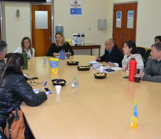 Avanzan acciones para optimizar los servicios que se brindan a estudiantes de la UNNE